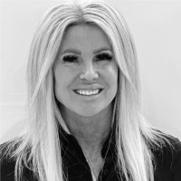 Barbara Hoffart