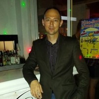 Roberto Abril