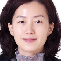 IRIS LIU