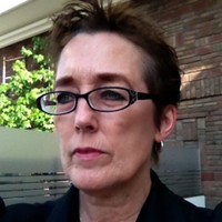 Niké Brown