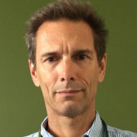Dr Michael Warner