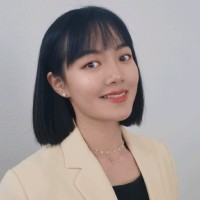 Yinyin G.