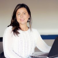 Caroline Dejong