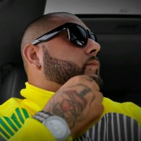 Q Q