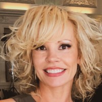 Lisa L. Patz, Mba