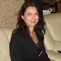 Elena Avram