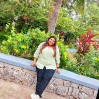 Xatiscia Fernandes- Social Media Marketer