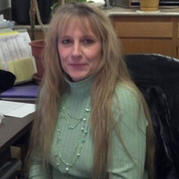 Joyce Leach