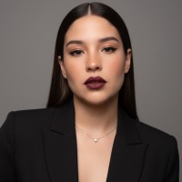 Caroline Santos