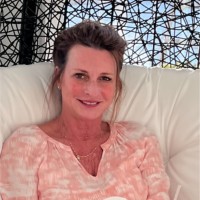 Pamela Lowe