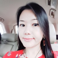 Kah Yee Lee