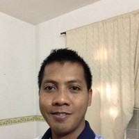 Dennis Flores