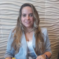 Suzane Lima