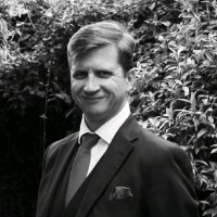 Daniel Sawyer