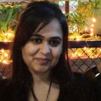 Amruta Khalikar, Frm