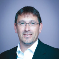 Dr. Sven Neumann