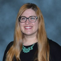 Holly Kokstein, Pe