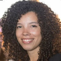 Amanda Sá Quintanilha