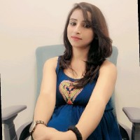 Esha Mahajan