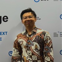 Max Tan
