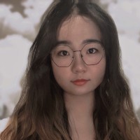 Zoya Dang