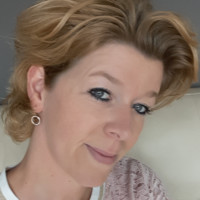 Miranda Van Looveren