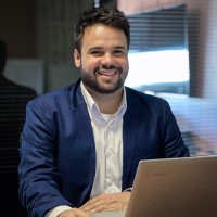 Vinicius Todeschi Bandeira..