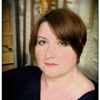 Rhian Evan-Jones (B.Mus Hons, Pgce, Mcdi)