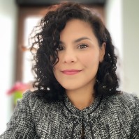 Gabriela R.