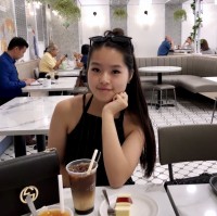 Evelien (Xin Yi) Tan