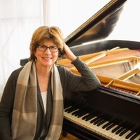 Liz Kinnon
