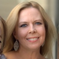 Lori Stier