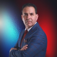 Roberto Mendoza