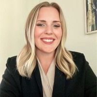 Lauren Karavias, Mba