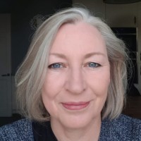 Linda Wall