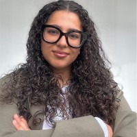 Ana Alves De Barros