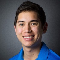 Alex Gong, Pe