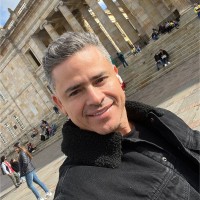Roberto Lara Molina