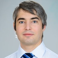 Дмитрий Старков