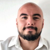 Mauricio Robles