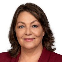 Liz Stewart