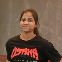 Sravani Vakamullu