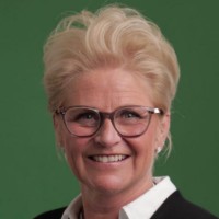 Angelika Kremer
