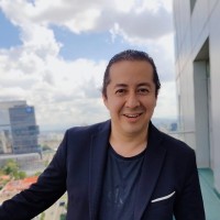 E Alejandro Flores Aguirre