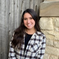 Mia Stingle, Lnha