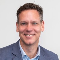 Andrew WearAndrew Wear is an Influencer