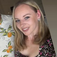 Kat Paternoster