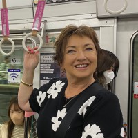 Kerryn Menhennet