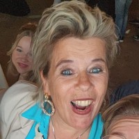 Yvonne Helmink