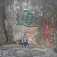 于爱平